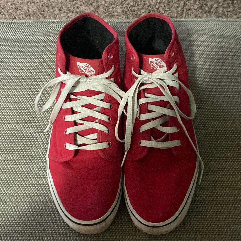 Vans High Top Men’s 11 RED